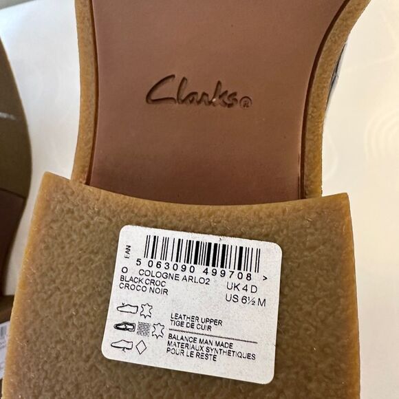 Clark’s Black Crocodile Pattern leather Ankle  Boots size 6 1/5 and 7 1/5 new - Picture 7 of 11